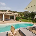 Corallo Villa *